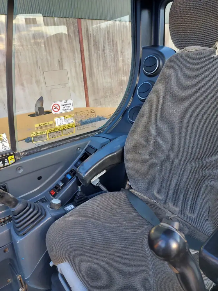 2019 Hyundai R80CR-9A Excavator photo 13