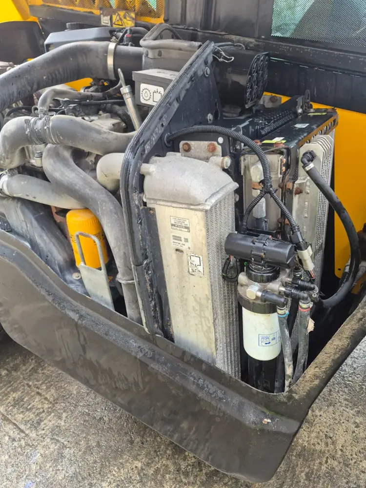 2016 JCB 531-70 Agri Super Telehandler photo 18