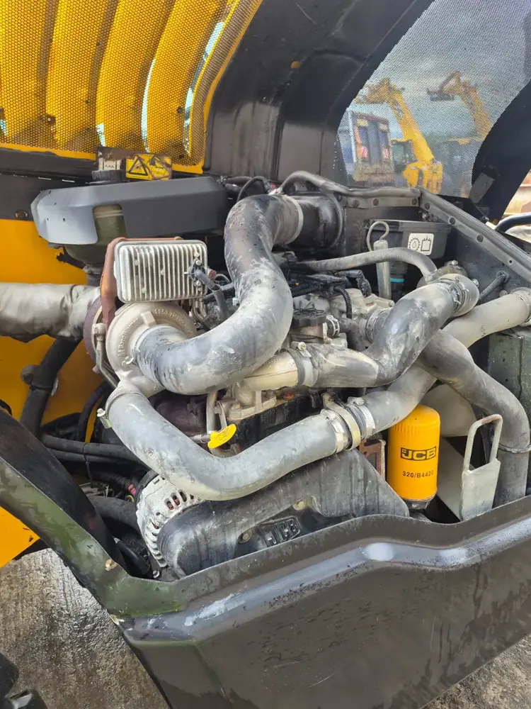 2016 JCB 531-70 Agri Super Telehandler photo 19