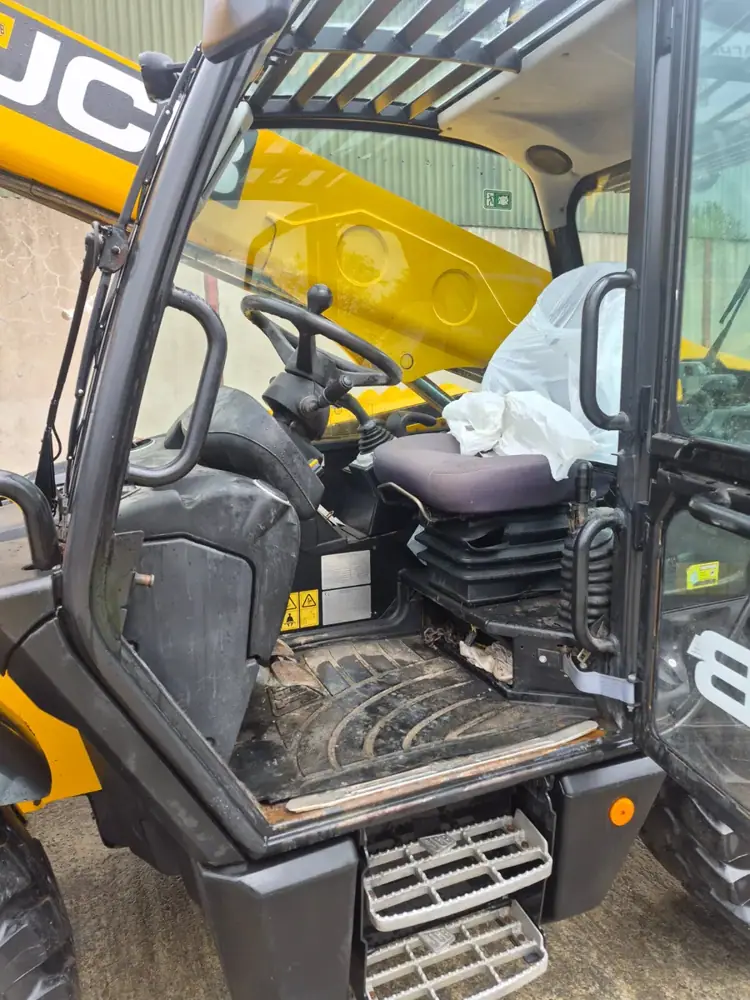 2016 JCB 531-70 Agri Super Telehandler photo 22